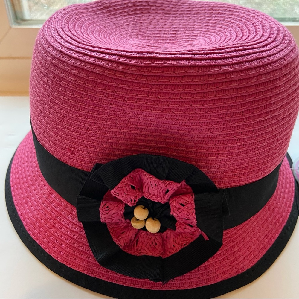 NWT/ ANGELA and WILLIAM STRAW HAT👒
